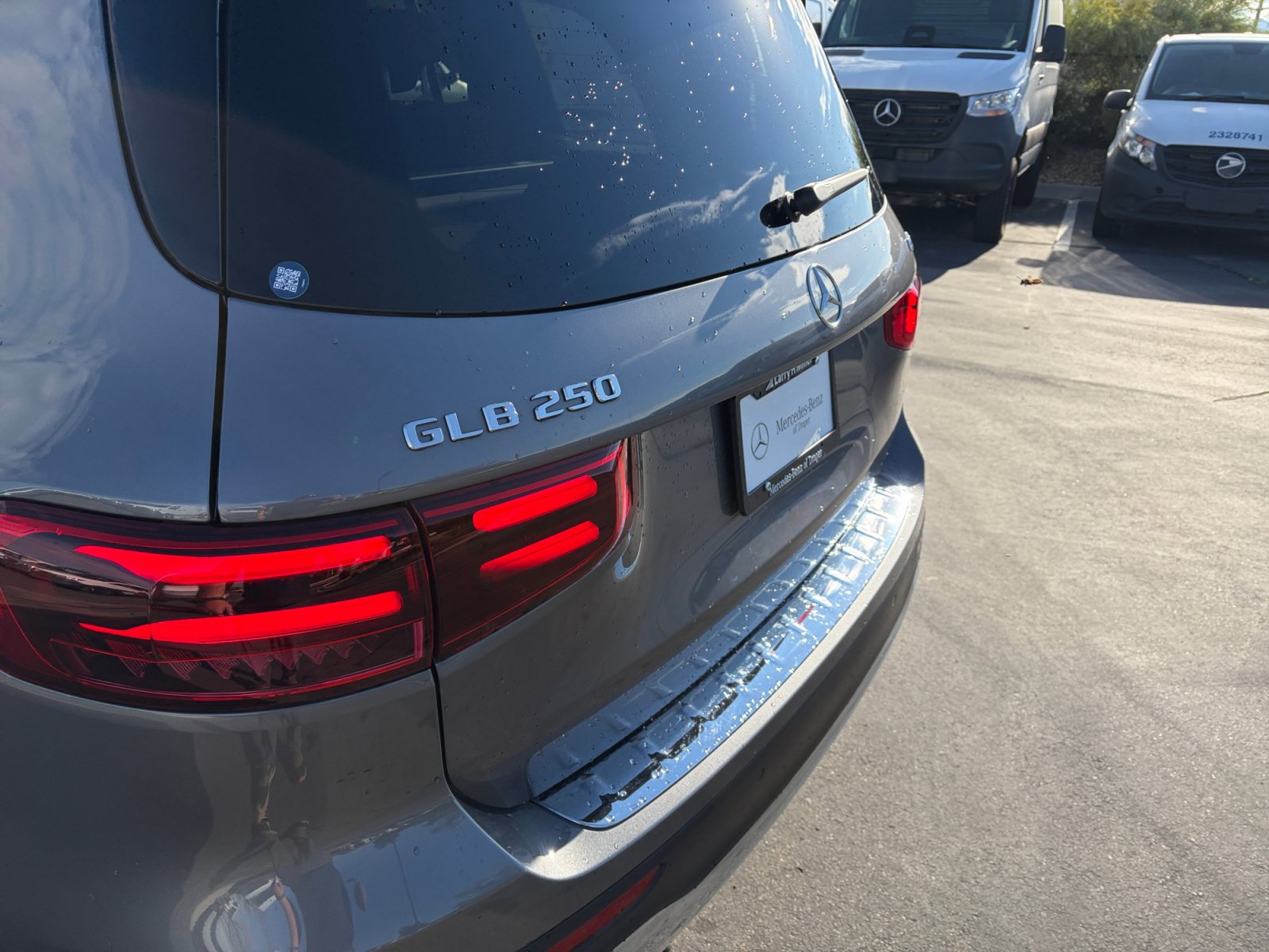 Used 2026 Mercedes-Benz GLB 250 4MATIC image 24