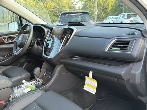 Used 2024 Subaru Ascent Touring AWD/4WD image 21