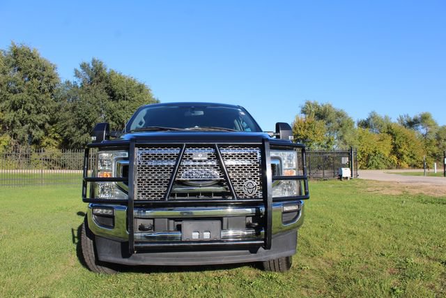Used 2020 Ford F350 Lariat w/ Lariat Value Package AWD/4WD image 4