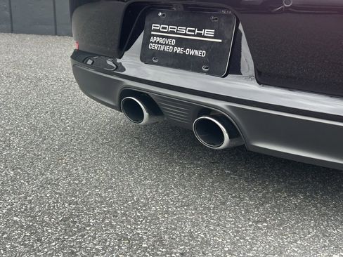 Certified 2017 Porsche 911 Carrera 4S image 15