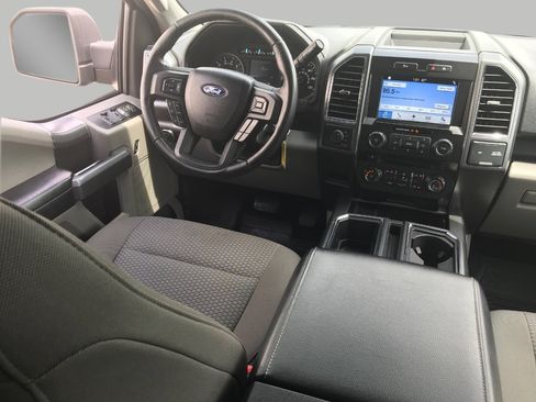 Used 2018 Ford F150 XLT w/ Equipment Group 302A Luxury AWD/4WD image 5