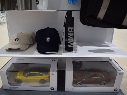 Certified 2025 BMW 530i xDrive image 67