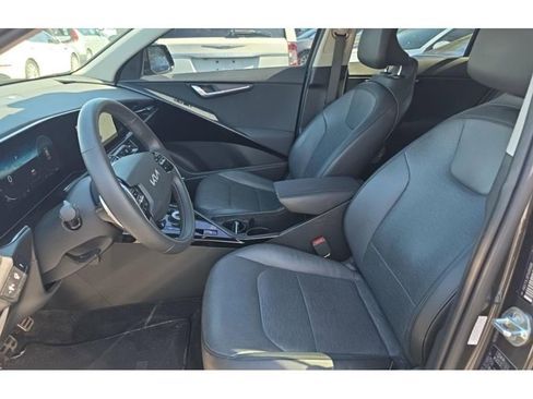 Used 2023 Kia Niro Wave w/ Wave Preserve Package image 5