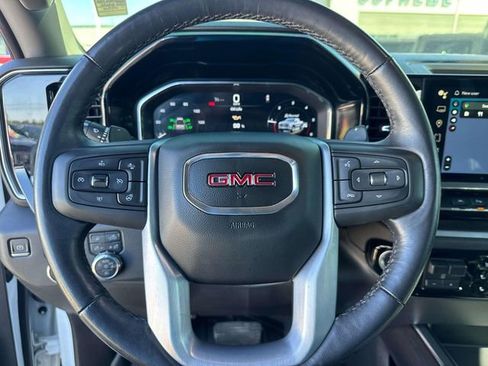 Used 2022 GMC Sierra 1500 SLT image 14