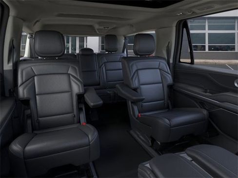 New 2026 Lincoln Navigator L Reserve image 11