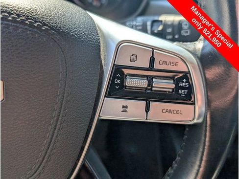 Used 2022 Kia Telluride LX image 19