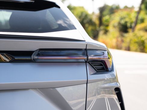 Used 2022 Lamborghini Urus image 15