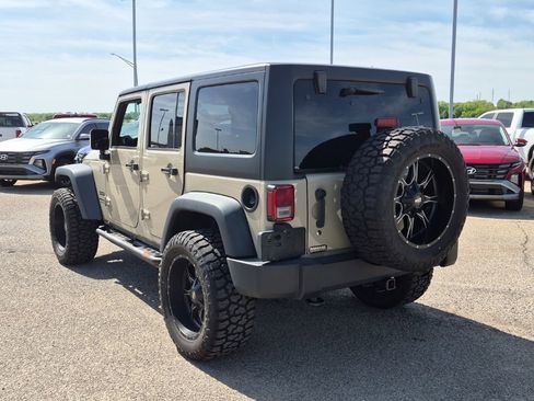 Used 2018 Jeep Wrangler Unlimited Sport S image 5