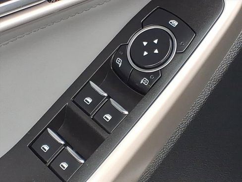 Certified 2023 Ford Explorer XLT w/ Equipment Group 202A image 23