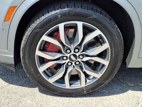 Certified 2024 Cadillac XT6 Sport w/ Platinum Package AWD/4WD image 10