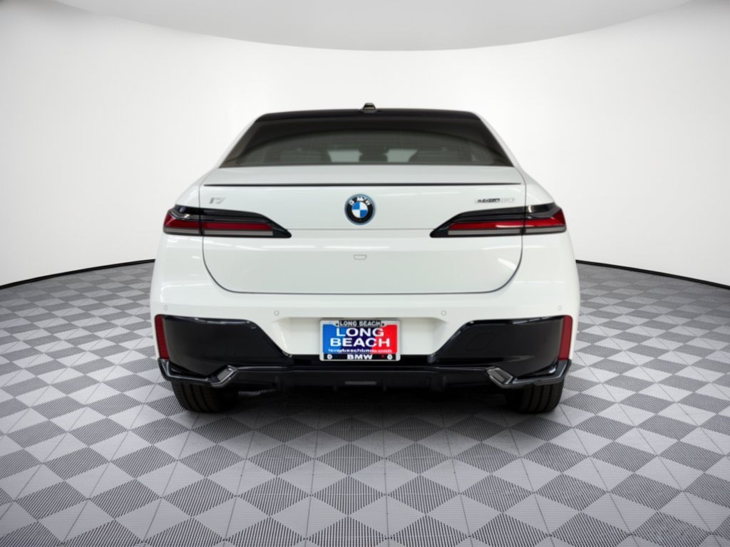 Certified 2024 BMW i7 eDrive50 w/ M Sport Package RWD image 11