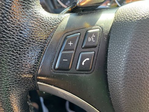 Used 2008 BMW 335i Convertible image 16