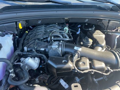 New 2025 Jeep Grand Cherokee L Laredo w/ Luxury Tech Group I image 3