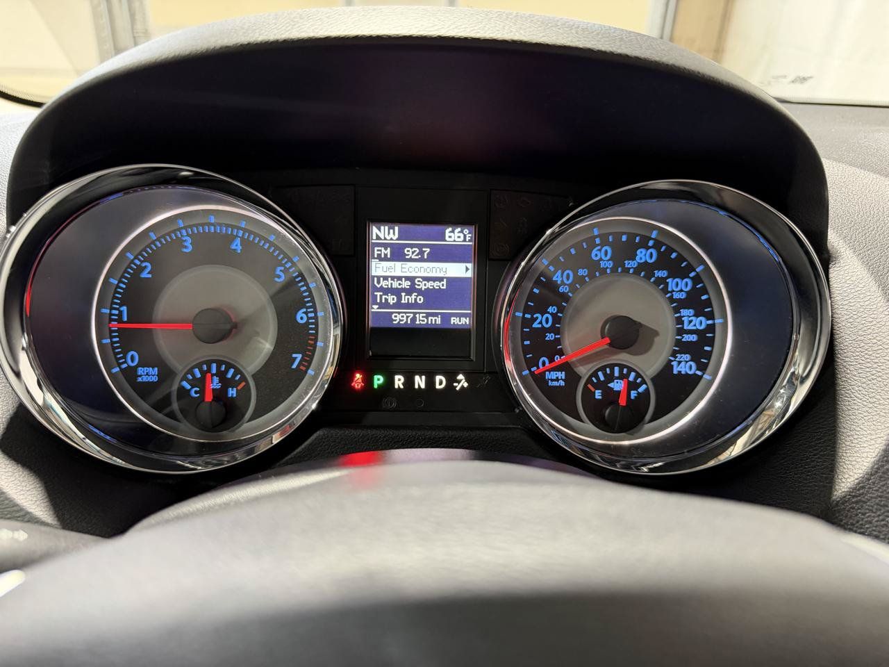 Used 2016 Chrysler Town & Country Touring FWD image 31