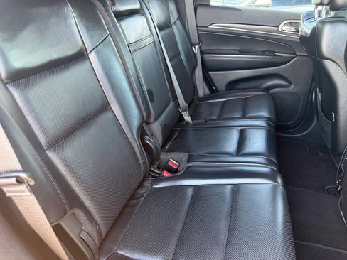 Used 2019 Jeep Grand Cherokee Limited w/ Luxury Group II RWD image 29