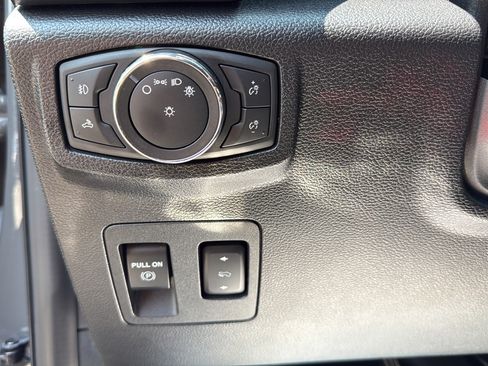 Used 2020 Ford F150 XLT w/ Equipment Group 302A Luxury AWD/4WD image 18