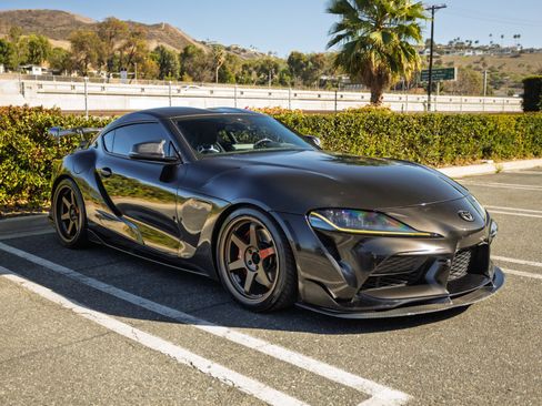 Used 2021 Toyota Supra RWD image 3