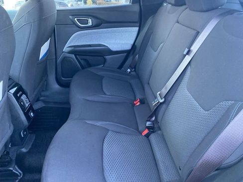 Certified 2023 Jeep Compass Sport image 17