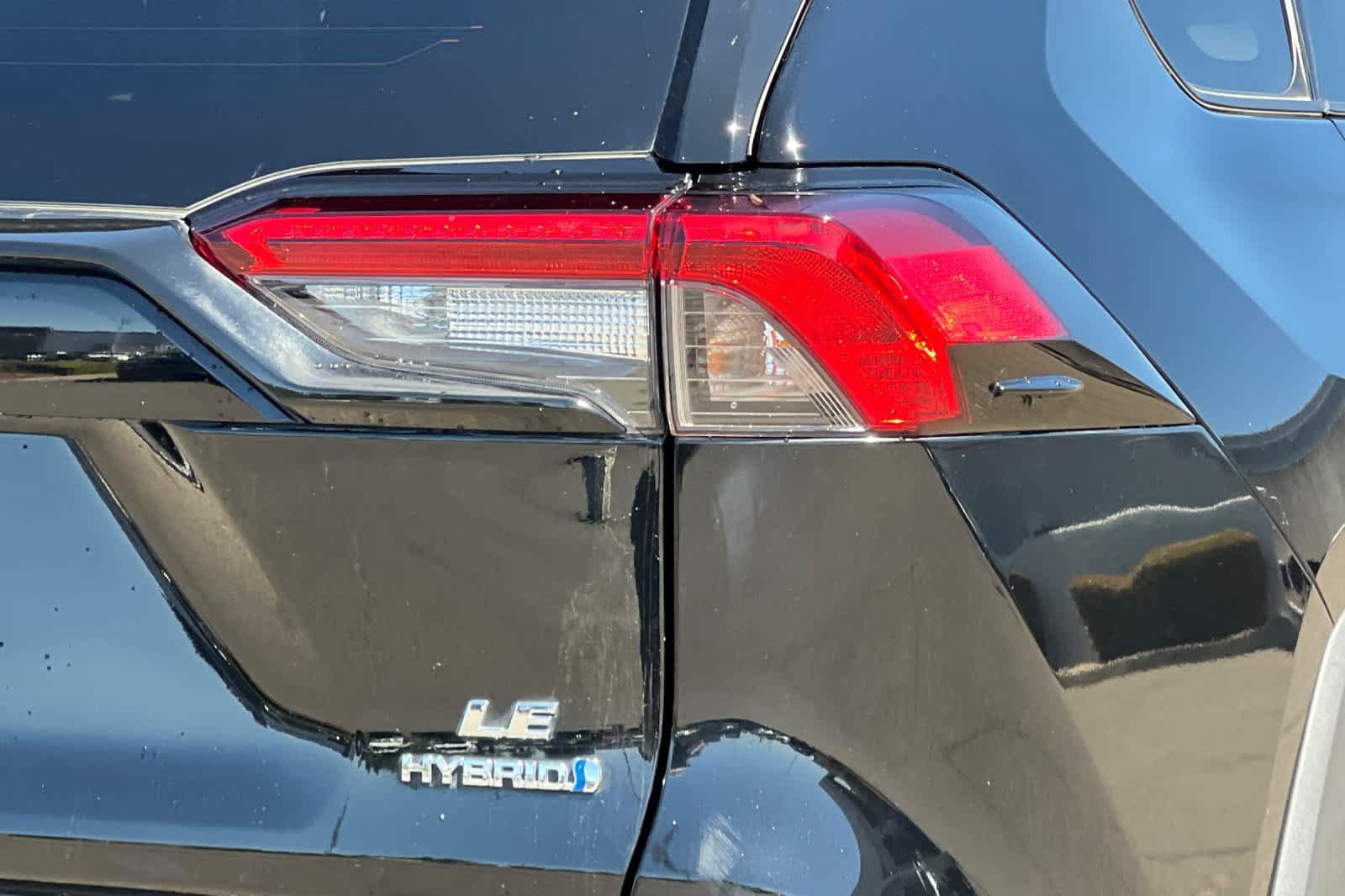 Certified 2023 Toyota RAV4 LE AWD/4WD image 30