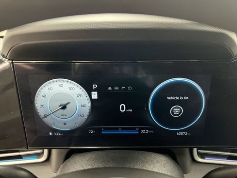 Used 2024 Hyundai Elantra SEL FWD image 12
