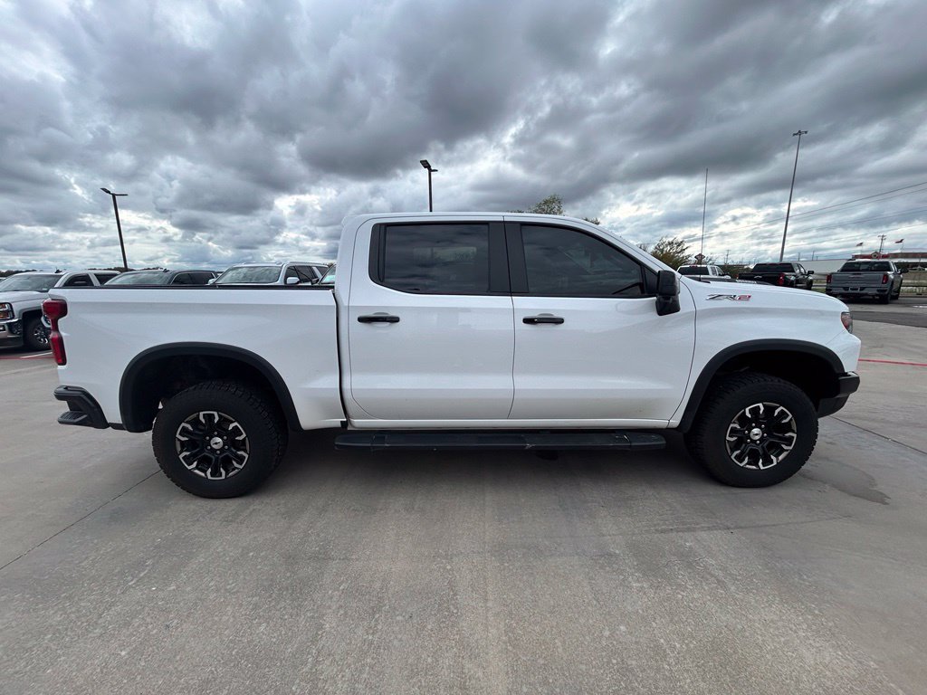 Used 2024 Chevrolet Silverado 1500 ZR2 w/ Technology Package AWD/4WD image 4