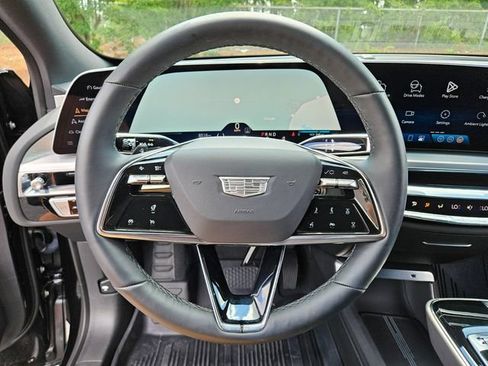 Certified 2025 Cadillac Lyriq Luxury RWD image 25