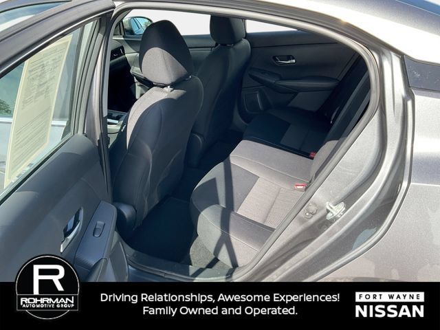 Used 2023 Nissan Sentra SV FWD image 13
