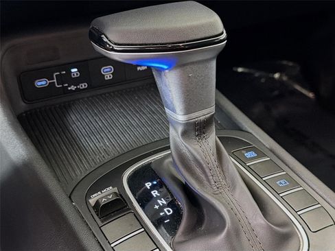 Certified 2024 Hyundai Kona SEL FWD image 18