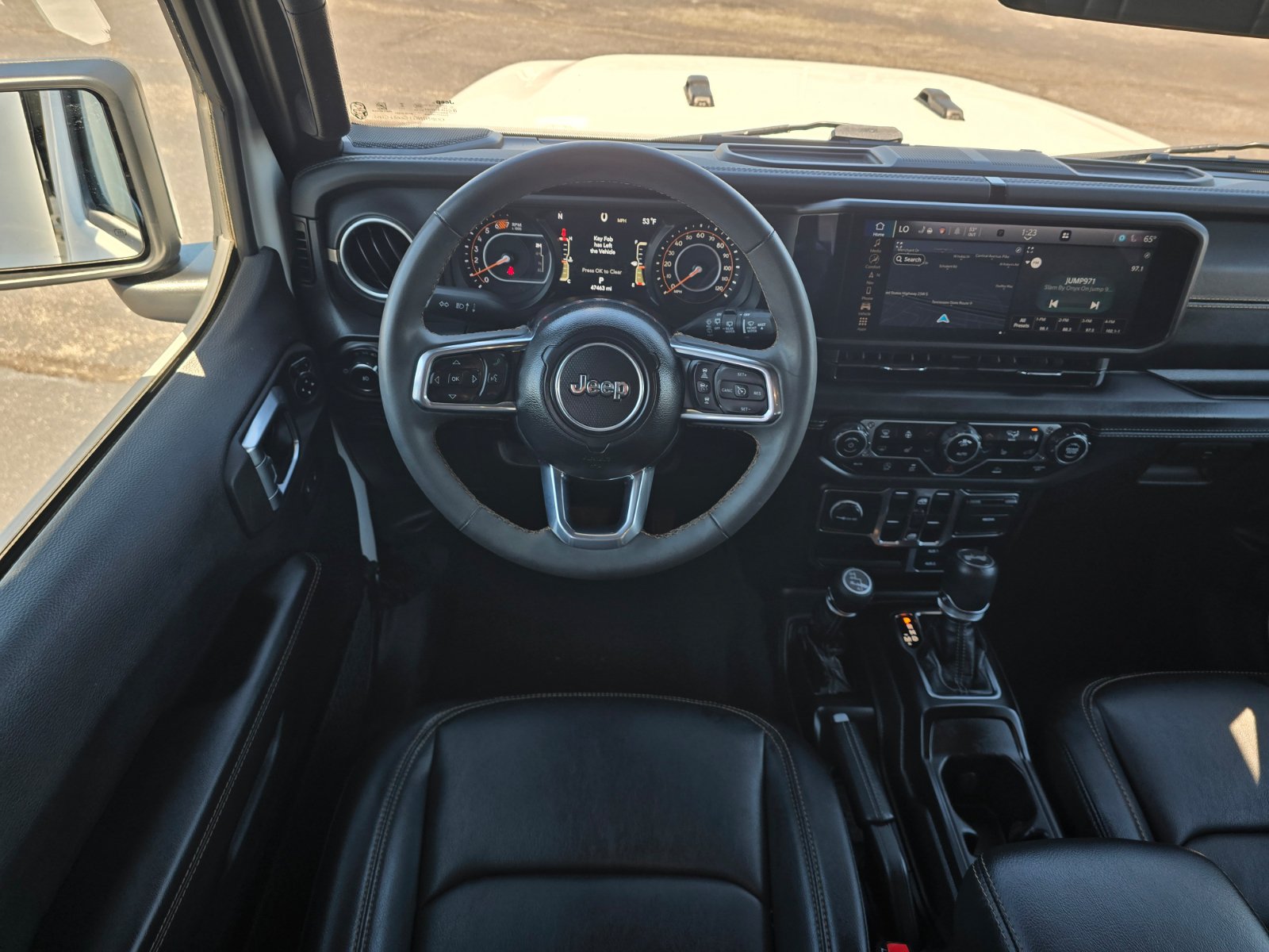 Used 2024 Jeep Wrangler Unlimited Sahara w/ Technology Group AWD/4WD image 14