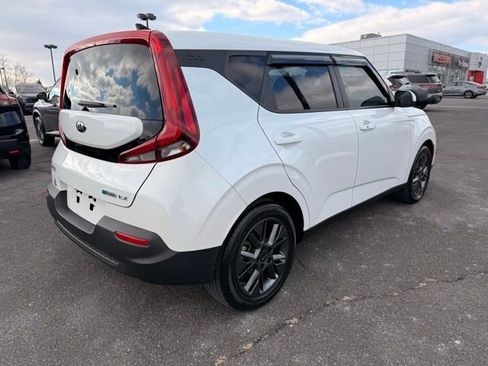 Used 2021 Kia Soul EX image 5
