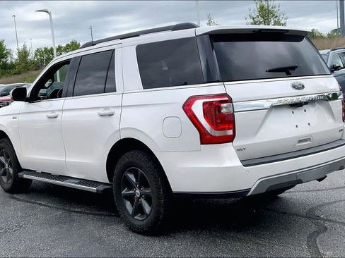 Used 2019 Ford Expedition XLT w/ Equipment Group 202A AWD/4WD image 2