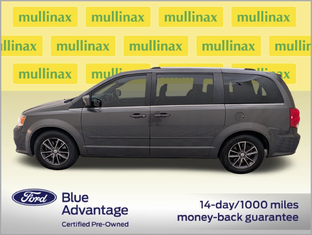 Used 2017 Dodge Grand Caravan SXT FWD image 10