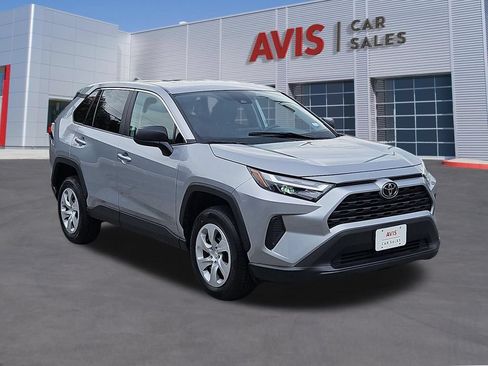 Used 2025 Toyota RAV4 LE FWD image 3