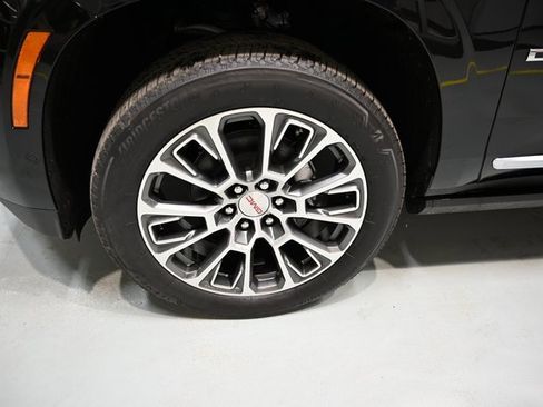 New 2026 GMC Yukon Denali w/ Sun & Power Step Package image 34
