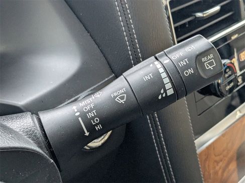 Used 2021 Nissan Armada SL w/ Captain's Chairs Package image 27