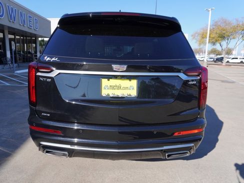 Used 2020 Cadillac XT6 Premium Luxury w/ Platinum Package image 5
