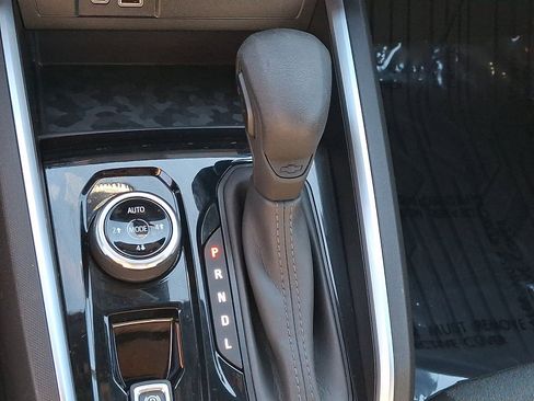 Used 2025 Chevrolet Colorado Trail Boss AWD/4WD image 14