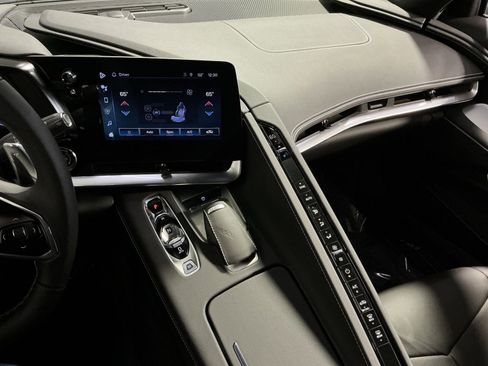 Used 2024 Chevrolet Corvette Stingray Convertible w/ 1LT image 28