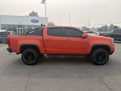 Used 2022 Chevrolet Colorado ZR2 w/ ZR2 Dusk Special Edition AWD/4WD image 2