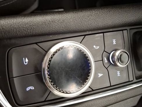 Used 2023 Cadillac XT6 Sport AWD/4WD image 33