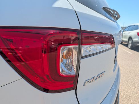 Used 2022 Honda Pilot EX-L image 5