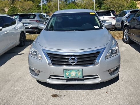 Used 2013 Nissan Altima 2.5 S image 2