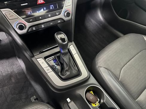 Used 2017 Hyundai Elantra Limited image 52