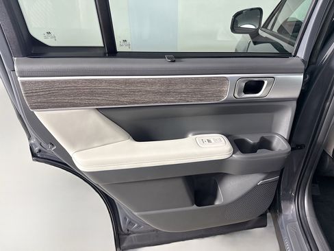 Used 2024 Hyundai Santa Fe Limited image 25