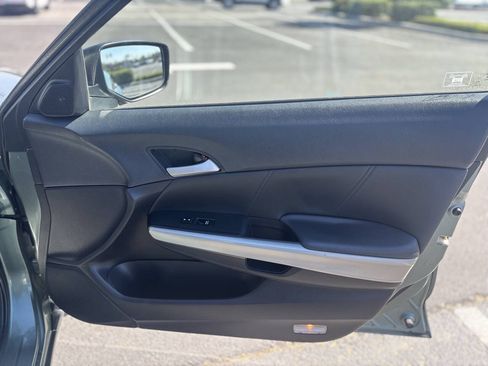 Used 2009 Honda Accord EX-L image 16