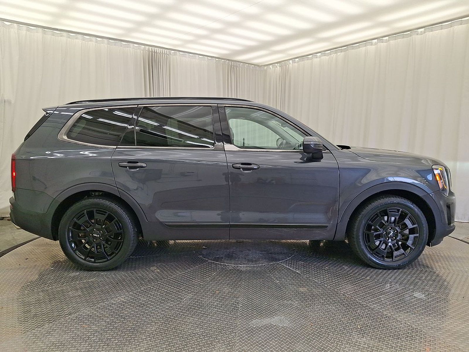 Used 2022 Kia Telluride EX w/ EX Premium Package AWD/4WD image 29