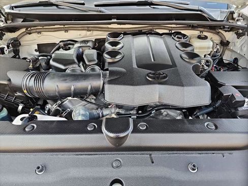 Certified 2017 Toyota 4Runner SR5 image 24