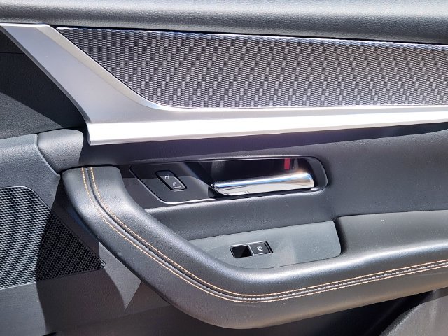 Used 2024 MAZDA CX-90 Plug-In Hybrid w/ Premium Pkg AWD/4WD image 14