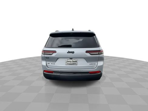 Used 2023 Jeep Grand Cherokee L Limited w/ Luxury Tech Group II image 7