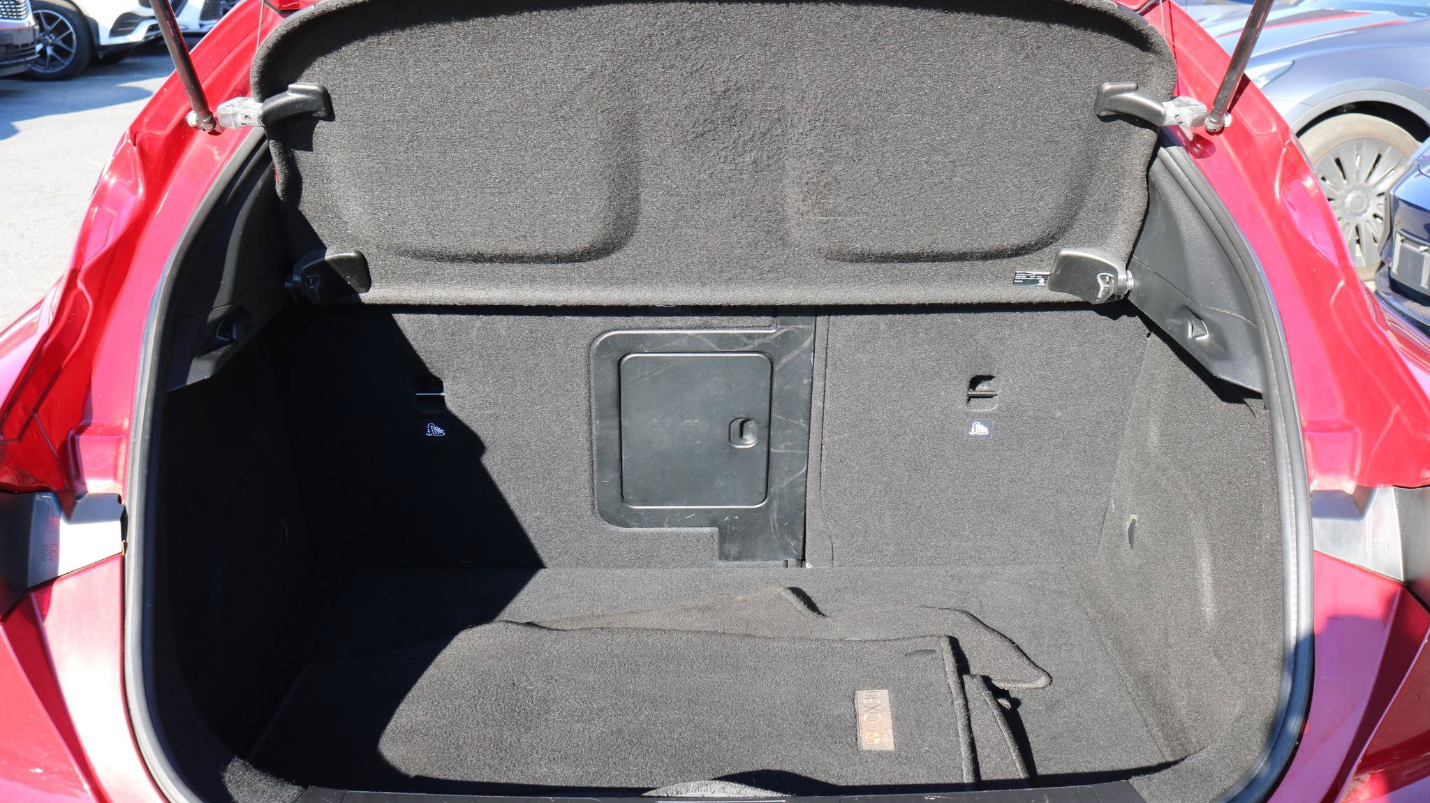 Used 2019 INFINITI QX30 FWD image 24